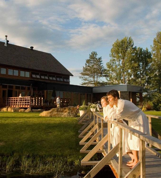Versant Mont-Sainte-Anne Saint-Ferreol-les-Neiges Exterior photo